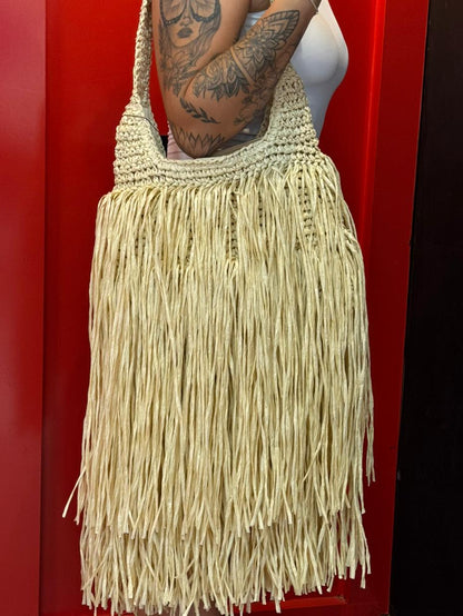 Bolsa com Franjas e Palha Natural