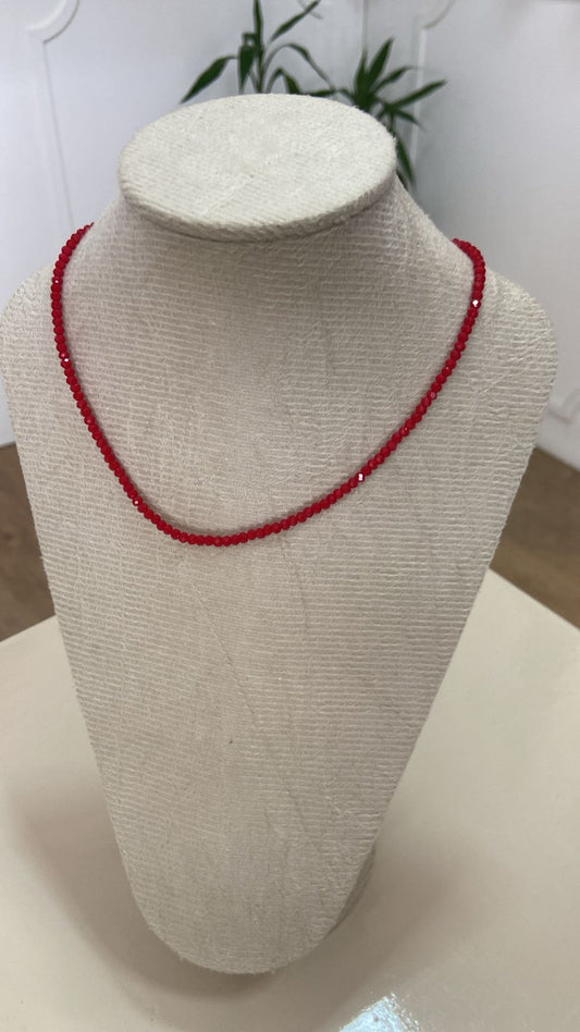 Colar de Miçangas Facetadas Vermelhas