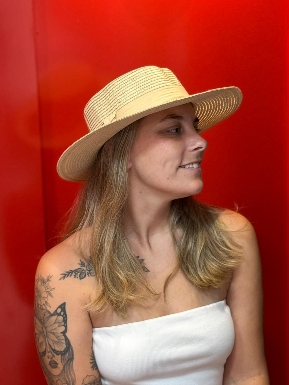 Chapéu Palha Natural – Aba Média com Fita Elegante