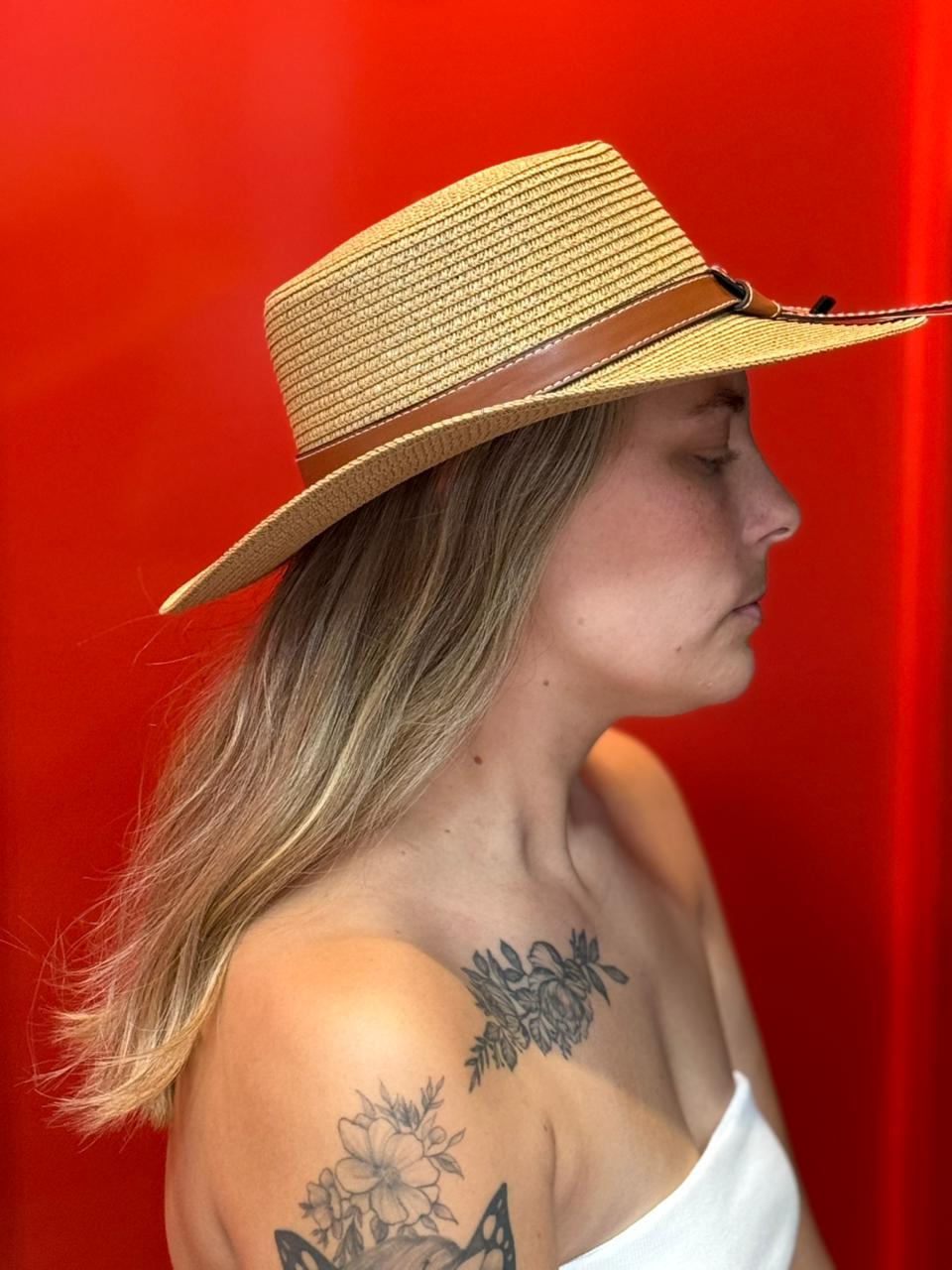 Chapéu Palha Natural com Fita Caramelo – Aba Média
