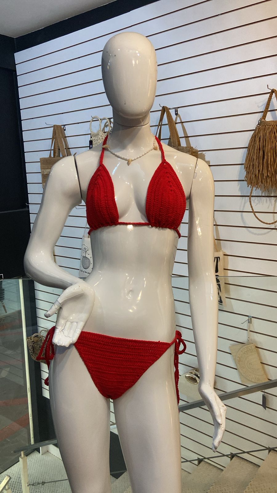 Biquíni de Crochê Vermelho – Top Triângulo + Calcinha Ajustável