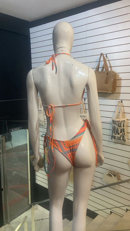 Conjunto Saída + Biquíni Geométrico Laranja
