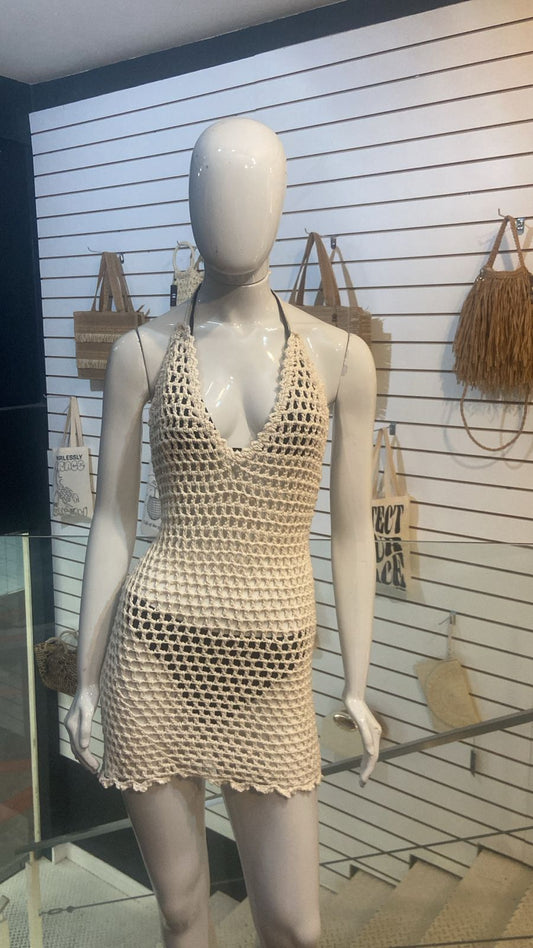 Saída de Praia Curta Crochê Off-White – Decote Profundo