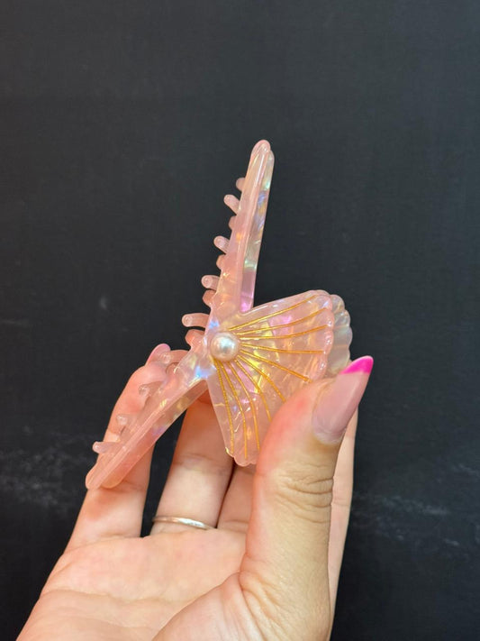 Piranha de Cabelo Concha Iridescente com Pérola- Rosa