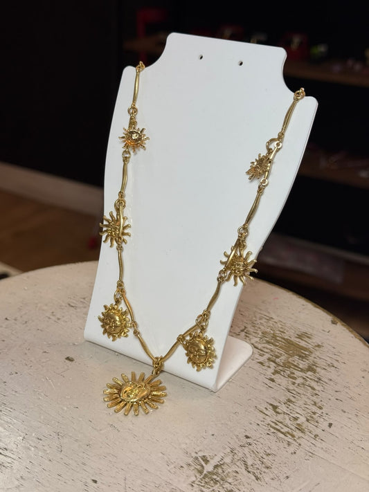 Colar Sol Dourado