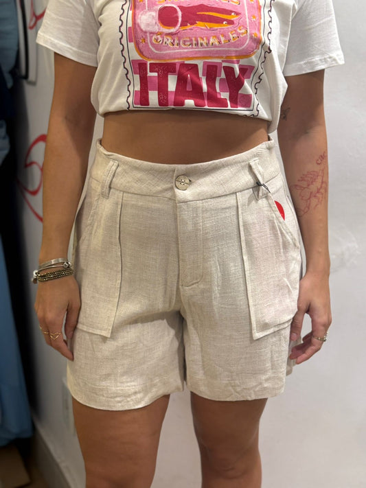 Shorts de linho com detalhe nos bolsos