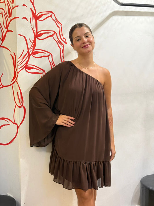 Vestido curto soltinho de tule