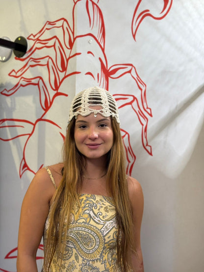 Touca de Crochê Off White com Pérolas