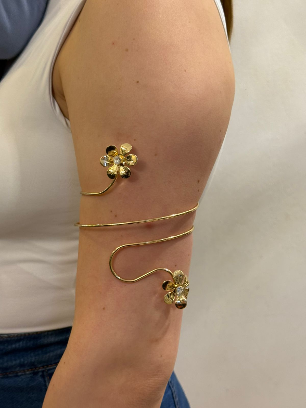 Bracelete flor dourado