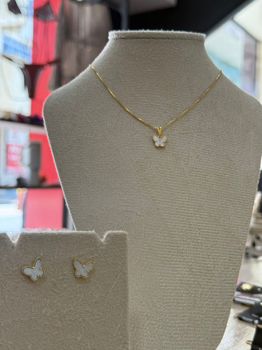Conjunto colar e brinco dourado de borboleta