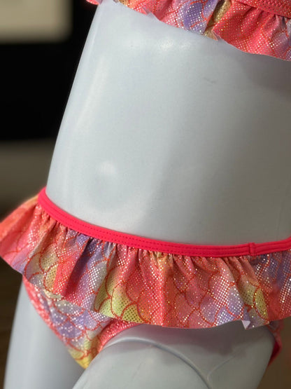 Biquíni Infantil Sereia Pink com Babados e Costas Cruzadas